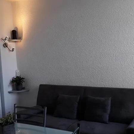 Confortable T1 A Proximite De La Mer Et Commerces Apartment *